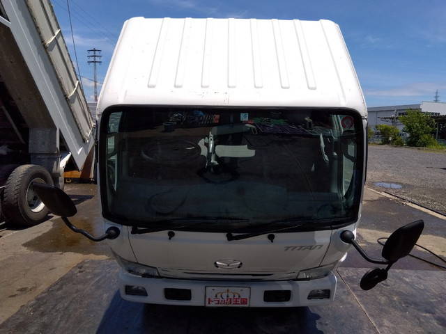 マツダタイタン平ボディ小型（2t・3t）[写真08]