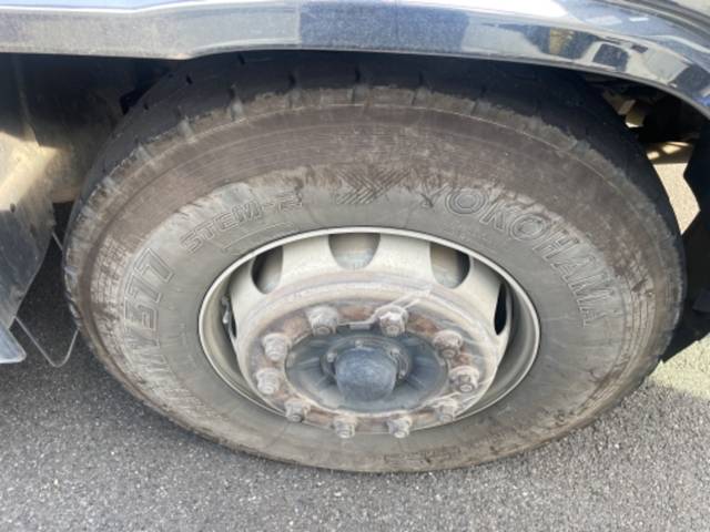 いすゞギガダンプ大型（10t）[写真13]