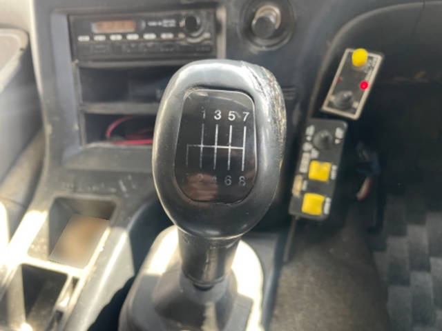 いすゞギガダンプ大型（10t）[写真29]