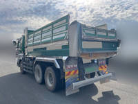 いすゞギガダンプ大型（10t）[写真02]