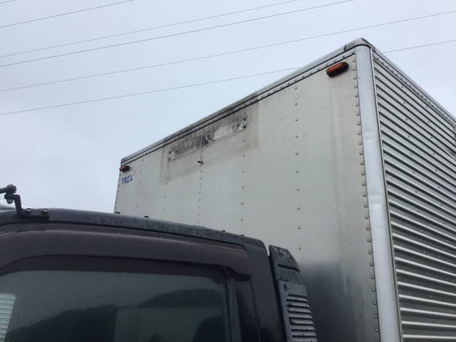 三菱ふそうファイターアルミバン中型（4t）[写真12]