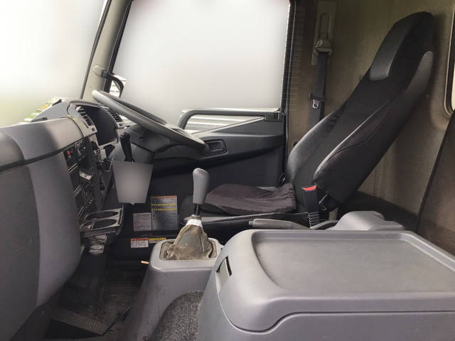 三菱ふそうファイターアルミバン中型（4t）[写真19]