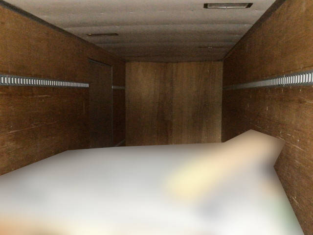 三菱ふそうファイターアルミバン中型（4t）[写真08]