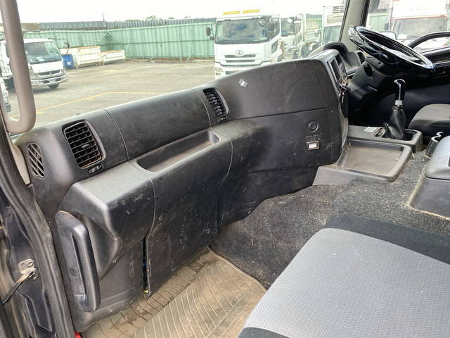 日野プロフィアセルフクレーン3段大型（10t）[写真34]