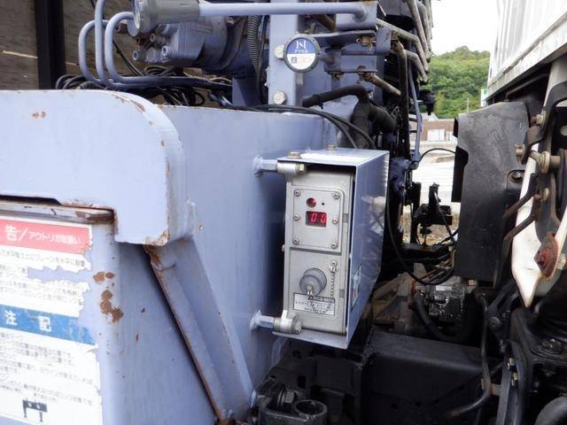 日野デュトロクレーン4段小型（2t・3t）[写真13]