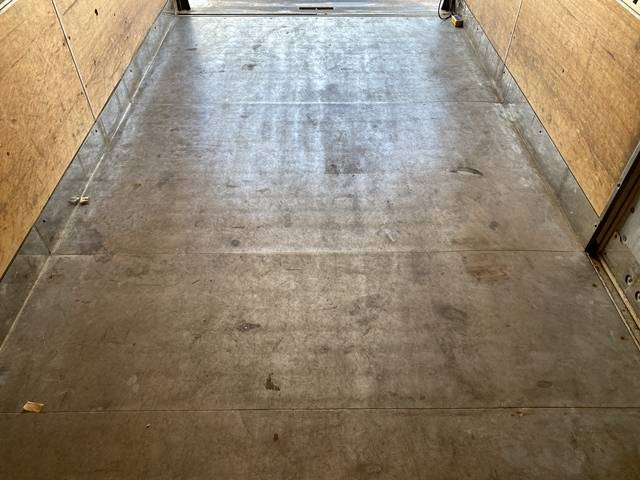 三菱ふそうキャンターアルミバン小型（2t・3t）[写真15]