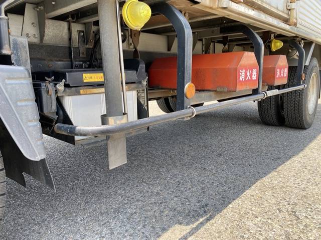 三菱ふそうキャンターアルミバン小型（2t・3t）[写真20]