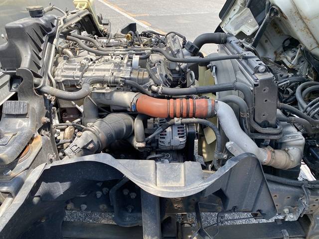 三菱ふそうキャンターアルミバン小型（2t・3t）[写真27]