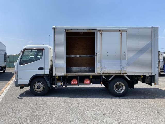 三菱ふそうキャンターアルミバン小型（2t・3t）[写真05]