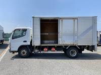 三菱ふそうキャンターアルミバン小型（2t・3t）[写真05]