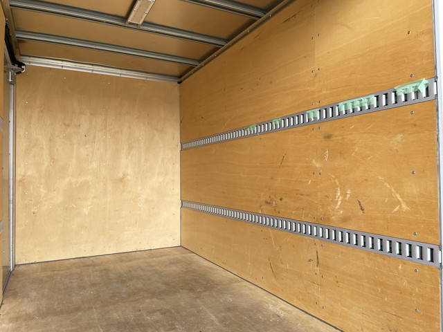 いすゞエルフアルミバン小型（2t・3t）[写真12]