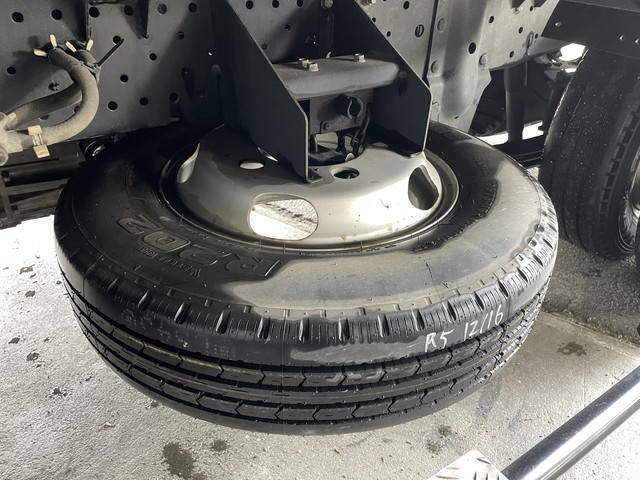 いすゞエルフアルミバン小型（2t・3t）[写真19]