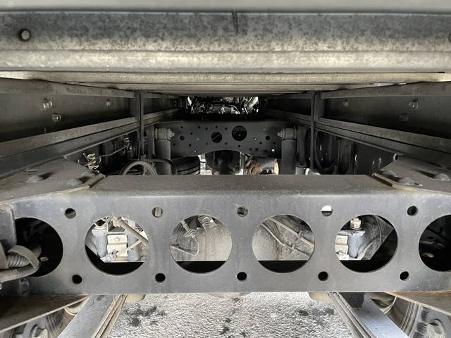 いすゞエルフアルミバン小型（2t・3t）[写真20]