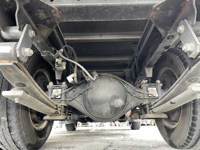 いすゞエルフアルミバン小型（2t・3t）[写真21]