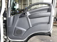 いすゞエルフアルミバン小型（2t・3t）[写真26]