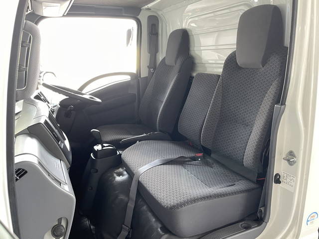 いすゞエルフアルミバン小型（2t・3t）[写真27]