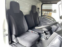 いすゞエルフアルミバン小型（2t・3t）[写真28]