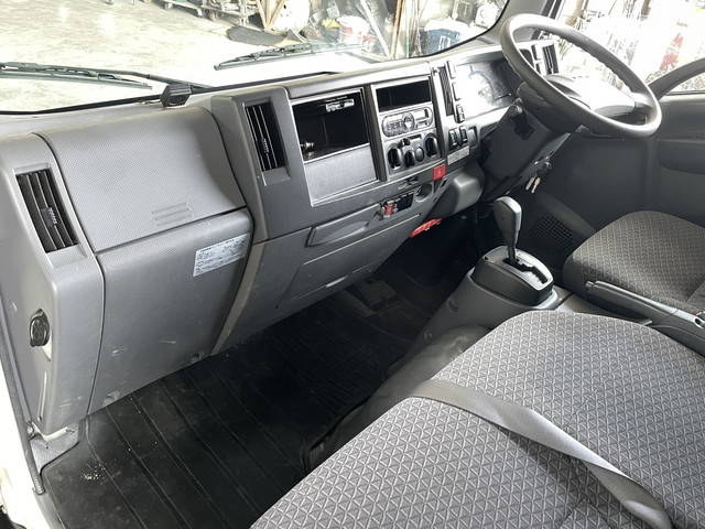 いすゞエルフアルミバン小型（2t・3t）[写真29]