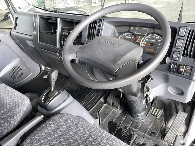 いすゞエルフアルミバン小型（2t・3t）[写真30]