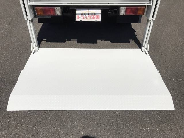 日野デュトロ平ボディ小型（2t・3t）[写真14]