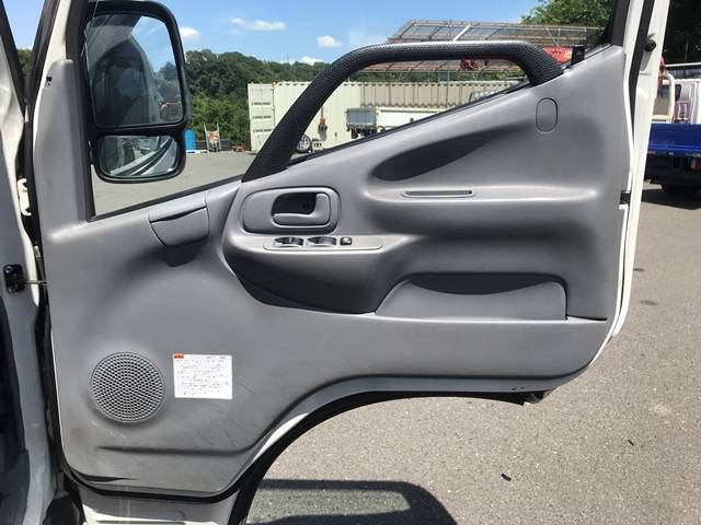日野デュトロ平ボディ小型（2t・3t）[写真30]