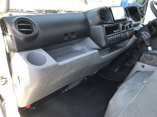 日野デュトロ平ボディ小型（2t・3t）[写真31]