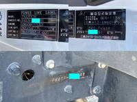 三菱ふそうファイタークレーン6段中型（4t）[写真40]