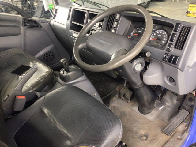 いすゞエルフパッカー車（塵芥車）小型（2t・3t）[写真33]