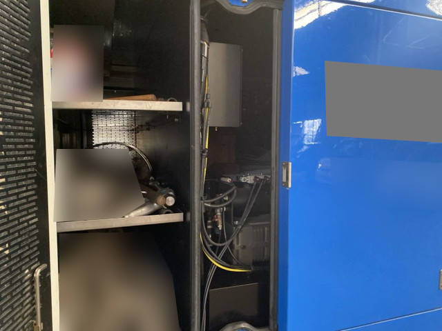 いすゞエルフ高圧洗浄車小型（2t・3t）[写真13]