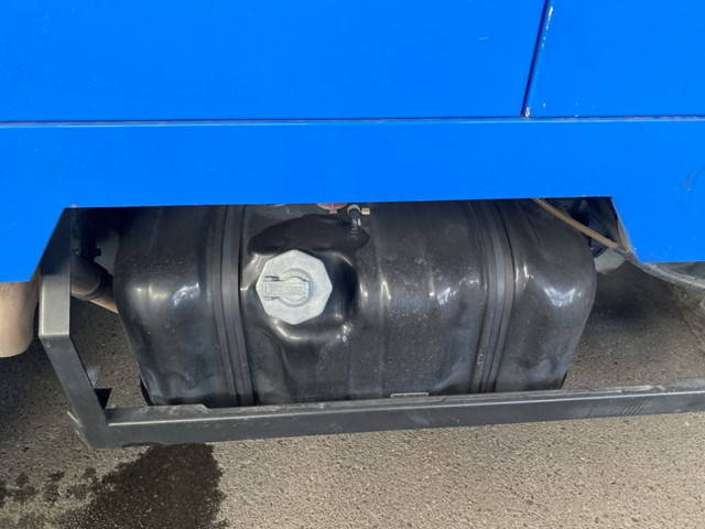 いすゞエルフ高圧洗浄車小型（2t・3t）[写真18]