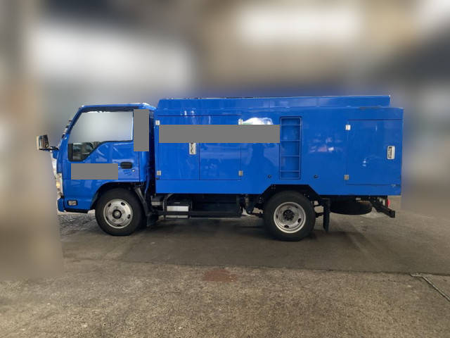 いすゞエルフ高圧洗浄車小型（2t・3t）[写真04]