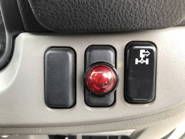 三菱ふそうキャンタークレーン4段小型（2t・3t）[写真38]