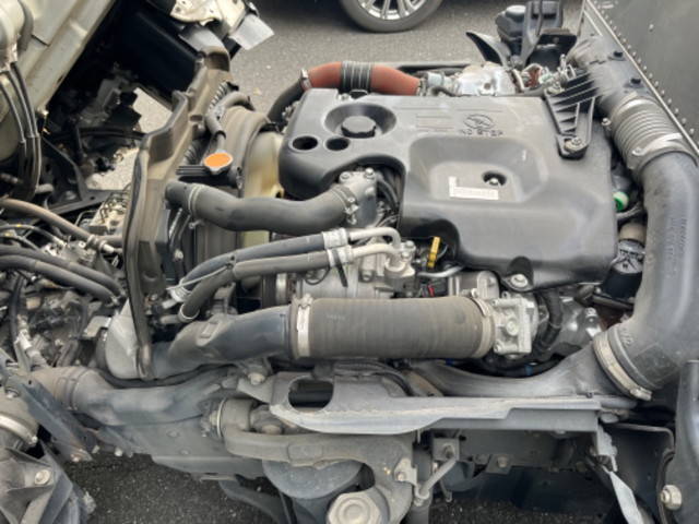 いすゞエルフアルミバン小型（2t・3t）[写真10]