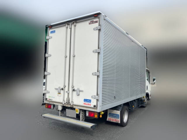 いすゞエルフアルミバン小型（2t・3t）[写真02]