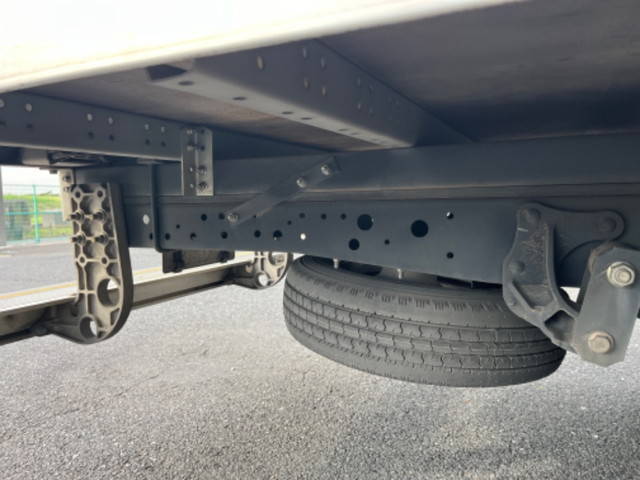 いすゞエルフアルミバン小型（2t・3t）[写真08]