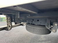 いすゞエルフアルミバン小型（2t・3t）[写真08]