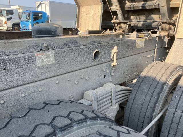 三菱ふそうスーパーグレートダンプ大型（10t）[写真19]