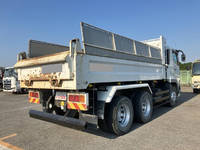 三菱ふそうスーパーグレートダンプ大型（10t）[写真02]