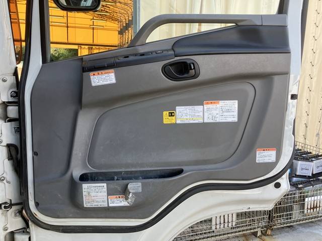 三菱ふそうスーパーグレートダンプ大型（10t）[写真30]