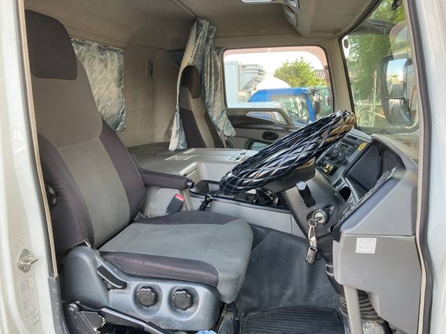 三菱ふそうスーパーグレートダンプ大型（10t）[写真33]