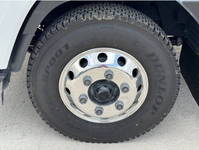 いすゞフォワード冷凍車（冷蔵車）中型（4t）[写真11]