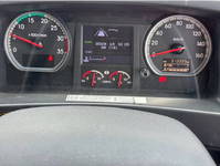 いすゞフォワード冷凍車（冷蔵車）中型（4t）[写真14]