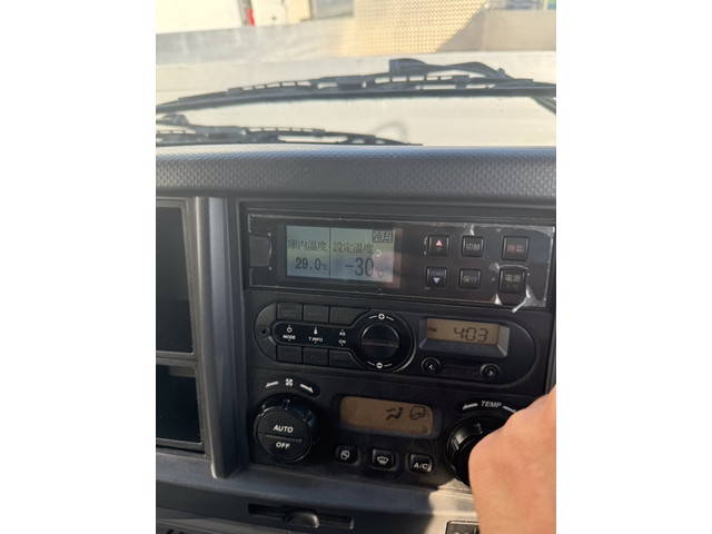 いすゞフォワード冷凍車（冷蔵車）中型（4t）[写真20]