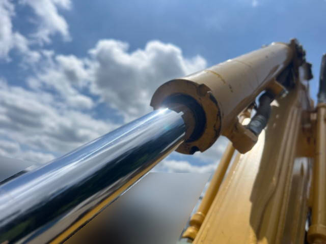 コマツミニユンボ（ミニバックホー）[写真13]