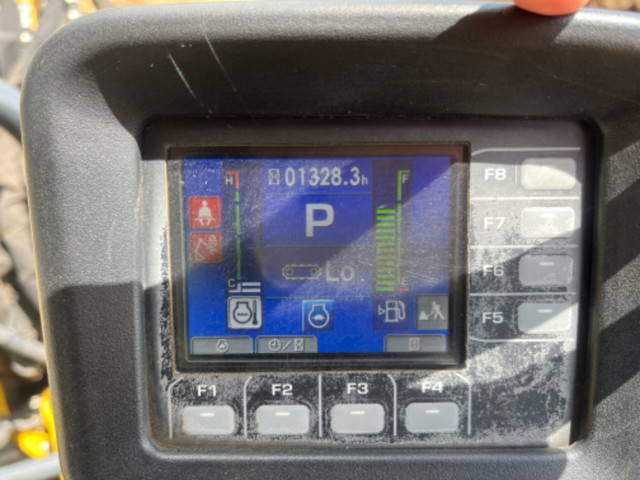 コマツミニユンボ（ミニバックホー）[写真22]