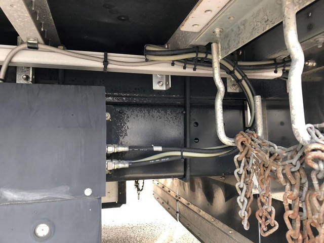 UDトラックスコンドルアルミウイング中型（4t）[写真18]