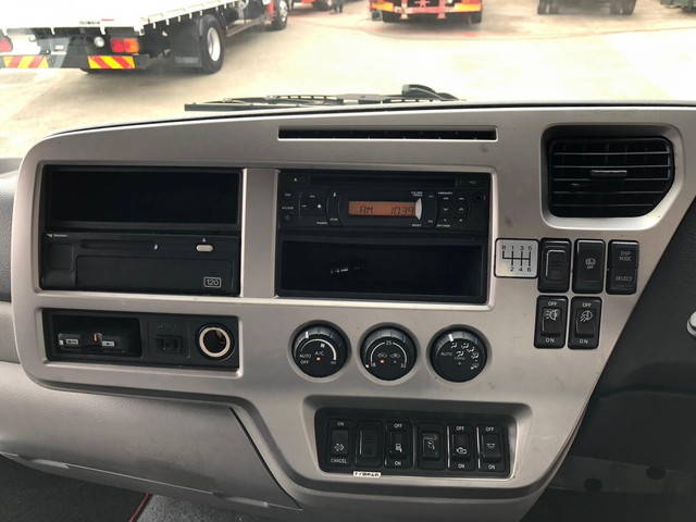 UDトラックスコンドルアルミウイング中型（4t）[写真26]