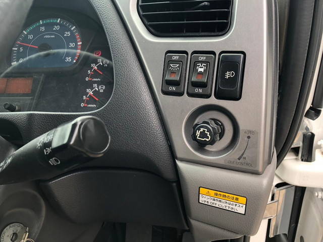 UDトラックスコンドルアルミウイング中型（4t）[写真27]