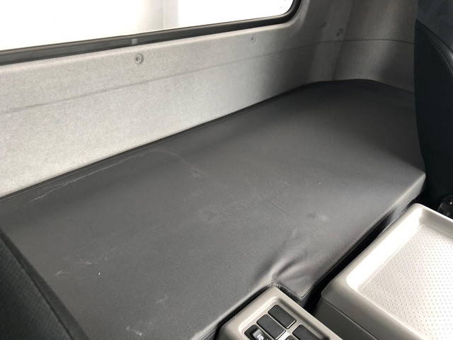 UDトラックスコンドルアルミウイング中型（4t）[写真32]