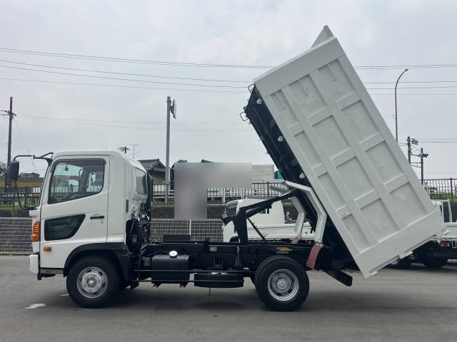 日野レンジャー深ダンプ（土砂禁ダンプ）中型（4t）[写真03]